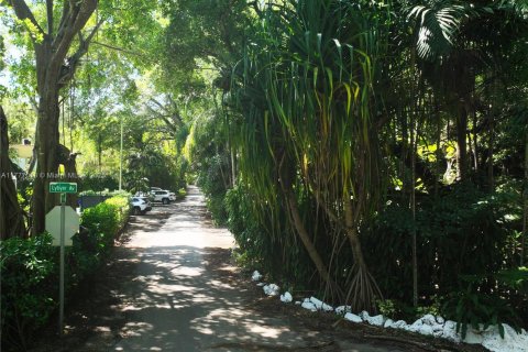 Terreno en venta en Miami, Florida № 1868291 - foto 7