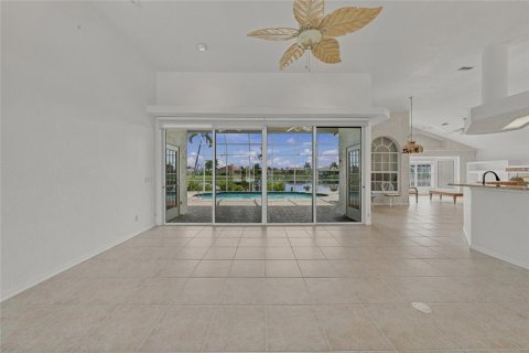 Casa en venta en Punta Gorda, Florida, 3 dormitorios, 198.72 m2 № 2384418 - foto 4