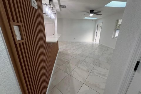 Villa ou maison à vendre à Saint Petersburg, Floride: 2 chambres, 85.93 m2 № 2355915 - photo 17