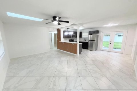Villa ou maison à vendre à Saint Petersburg, Floride: 2 chambres, 85.93 m2 № 2355915 - photo 5