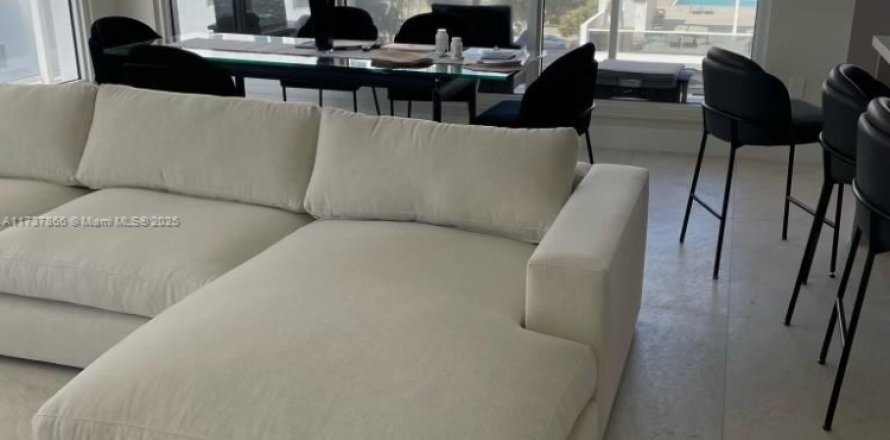 Condo à Hollywood, Floride, 2 chambres № 1860137