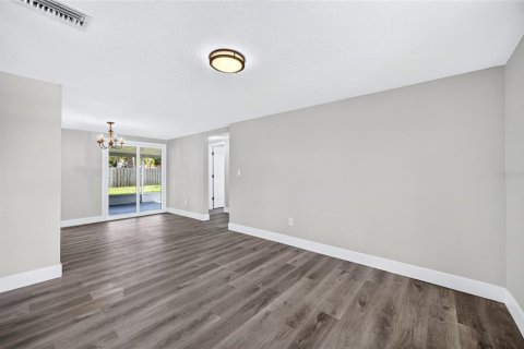 Villa ou maison à vendre à Port Richey, Floride: 3 chambres, 136.38 m2 № 2220849 - photo 12