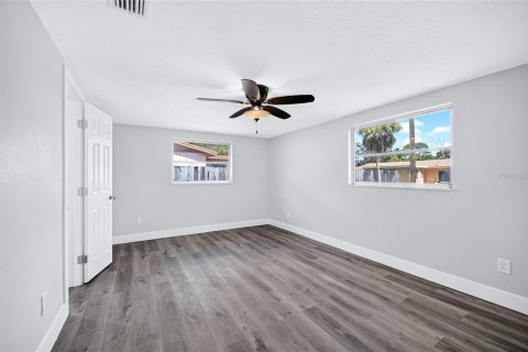 Villa ou maison à vendre à Port Richey, Floride: 3 chambres, 136.38 m2 № 2220849 - photo 28