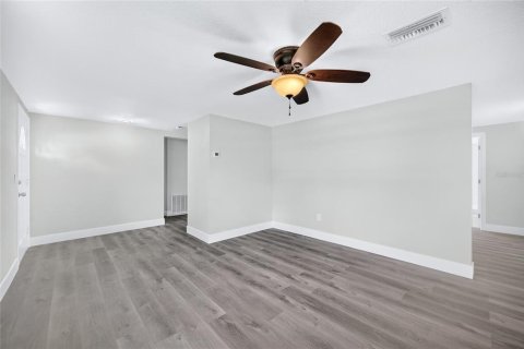 Villa ou maison à vendre à Port Richey, Floride: 3 chambres, 136.38 m2 № 2220849 - photo 9