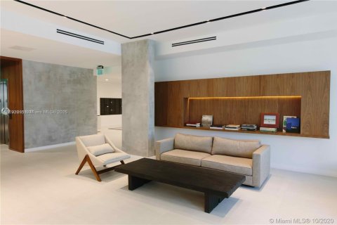 Condominio en alquiler en North Miami Beach, Florida, 2 dormitorios, 83.89 m2 № 2012398 - foto 20