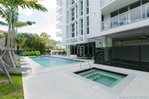 Condominio en alquiler en North Miami Beach, Florida, 2 dormitorios, 83.89 m2 № 2012398 - foto 22