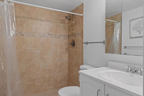 Condo in Palm Beach, Florida, 1 bedroom  № 2192349 - photo 12