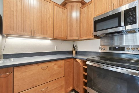 Villa ou maison à vendre à Palm Harbor, Floride: 2 chambres, 86.86 m2 № 1165346 - photo 14