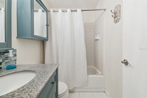 Villa ou maison à vendre à Palm Harbor, Floride: 2 chambres, 86.86 m2 № 1165346 - photo 23