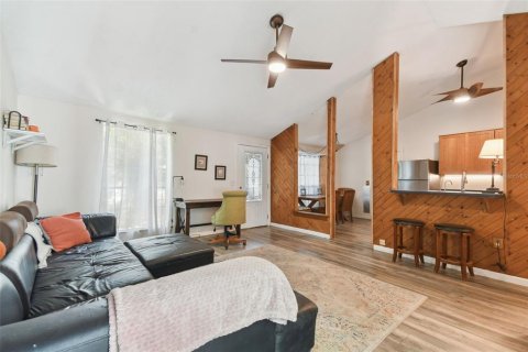 Villa ou maison à vendre à Palm Harbor, Floride: 2 chambres, 86.86 m2 № 1165346 - photo 9