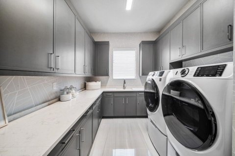 Купить виллу или дом в Бока-Ратон, Флорида 3 комнаты, 471.11м2, № 2430226 - фото 28