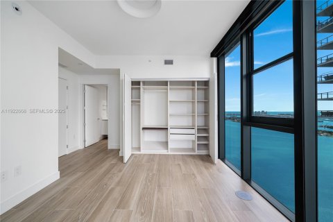 Copropriété à louer à Miami, Floride: 4 chambres, 240.06 m2 № 1982574 - photo 29