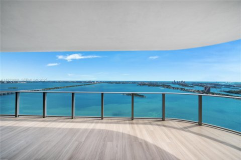 Copropriété à louer à Miami, Floride: 4 chambres, 240.06 m2 № 1982574 - photo 18