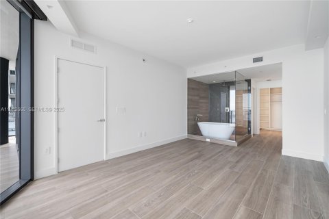 Copropriété à louer à Miami, Floride: 4 chambres, 240.06 m2 № 1982574 - photo 11