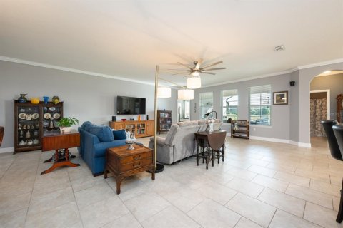 House in Groveland, Florida 4 bedrooms, 217.86 sq.m. № 1916626 - photo 11