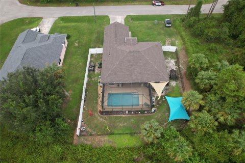 Villa ou maison à vendre à North Port, Floride: 3 chambres, 160.16 m2 № 2399285 - photo 21