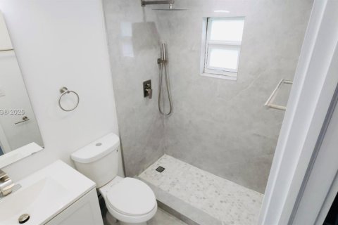 Casa en venta en Miami, Florida, 3 dormitorios, 129.51 m2 № 1762601 - foto 24