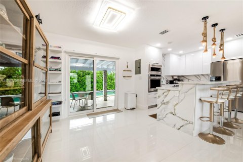 Купить виллу или дом в Майами, Флорида 3 спальни, 136.57м2, № 2154099 - фото 5