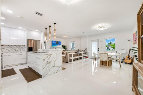 Купить виллу или дом в Майами, Флорида 3 спальни, 136.57м2, № 2154099 - фото 4