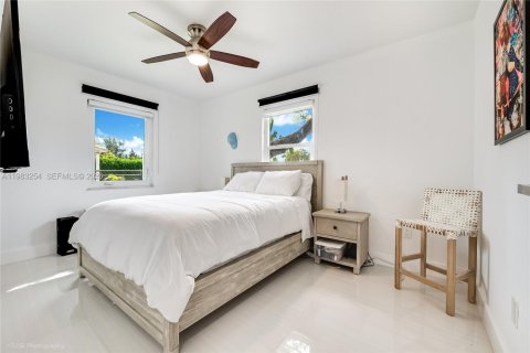 Купить виллу или дом в Майами, Флорида 3 спальни, 136.57м2, № 2154099 - фото 11