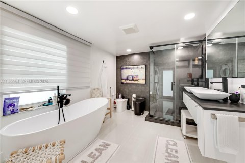 Купить виллу или дом в Майами, Флорида 3 спальни, 136.57м2, № 2154099 - фото 10