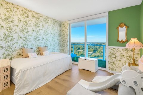 Снять в аренду кондоминиум в Майами, Флорида 3 спальни, 151.06м2, № 1955990 - фото 10