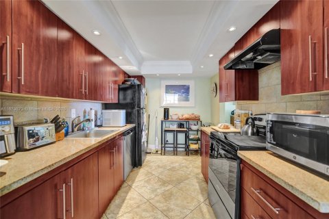 Condominio en venta en Hollywood, Florida, 2 dormitorios, 130.06 m2 № 1812199 - foto 30