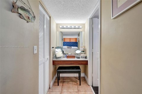 Condominio en venta en Hollywood, Florida, 2 dormitorios, 130.06 m2 № 1812199 - foto 12
