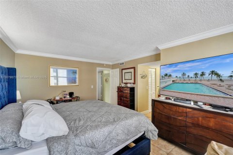 Condominio en venta en Hollywood, Florida, 2 dormitorios, 130.06 m2 № 1812199 - foto 10