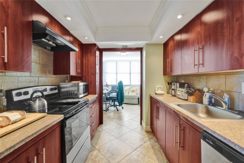 Condominio en venta en Hollywood, Florida, 2 dormitorios, 130.06 m2 № 1812199 - foto 27