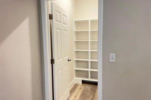 Condo in Orlando, Florida, 1 bedroom  № 2234662 - photo 16
