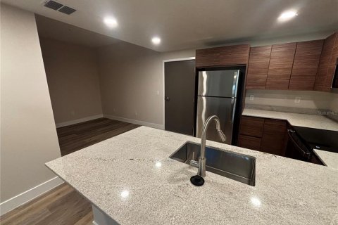 Condo in Orlando, Florida, 1 bedroom  № 2234662 - photo 10