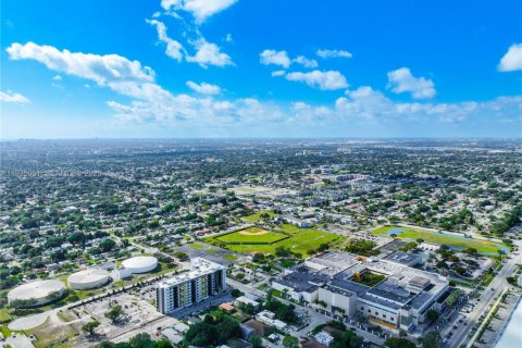 Купить виллу или дом в Майами, Флорида 2 спальни, 127.65м2, № 1987504 - фото 19