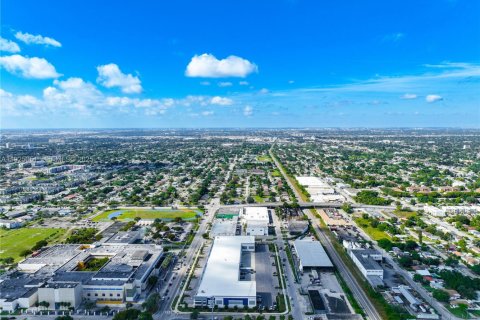 Купить виллу или дом в Майами, Флорида 2 спальни, 127.65м2, № 1987504 - фото 17