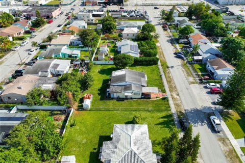 Купить виллу или дом в Майами, Флорида 2 спальни, 127.65м2, № 1987504 - фото 10