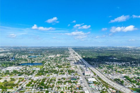 Купить виллу или дом в Майами, Флорида 2 спальни, 127.65м2, № 1987504 - фото 20