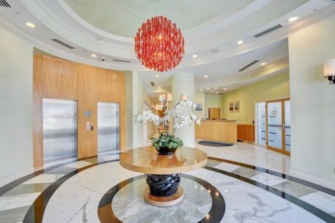 Apartamento en alquiler en West Palm Beach, Florida, 2 dormitorios, 104.14 m2 № 993968 - foto 1