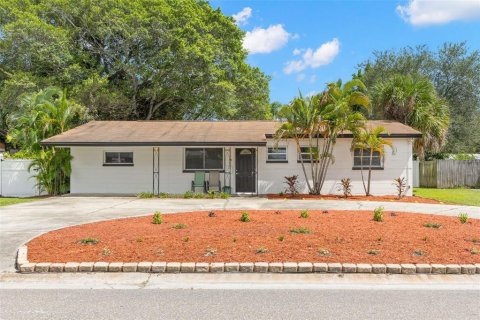 Casa en venta en Saint Petersburg, Florida, 3 dormitorios, 123.75 m2 № 2384062 - foto 2