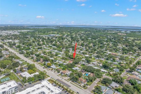 Casa en venta en Saint Petersburg, Florida, 3 dormitorios, 123.75 m2 № 2384062 - foto 27