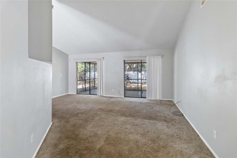 Villa ou maison à louer à Kissimmee, Floride: 3 chambres, 170.75 m2 № 2398886 - photo 3