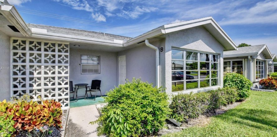 Condo in Delray Beach, Florida, 1 bedroom  № 1819873