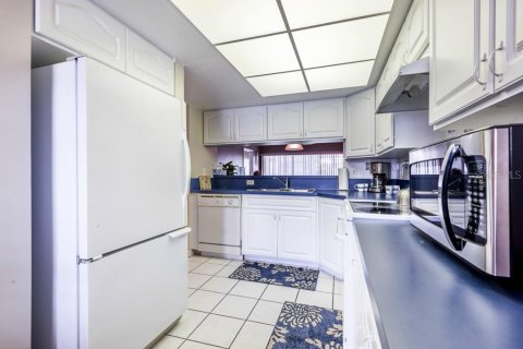 Condominio en alquiler en Lake Suzy, Florida, 3 dormitorios, 125.23 m2 № 242158 - foto 18