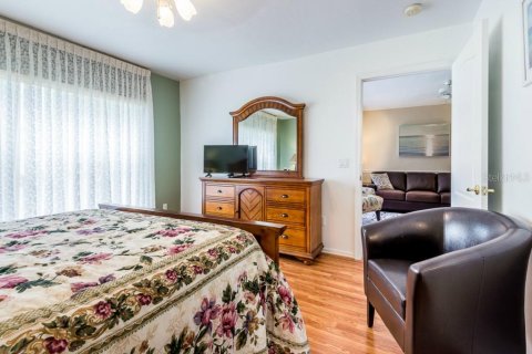 Condominio en alquiler en Lake Suzy, Florida, 3 dormitorios, 125.23 m2 № 242158 - foto 9