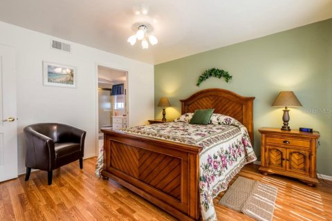 Condominio en alquiler en Lake Suzy, Florida, 3 dormitorios, 125.23 m2 № 242158 - foto 8