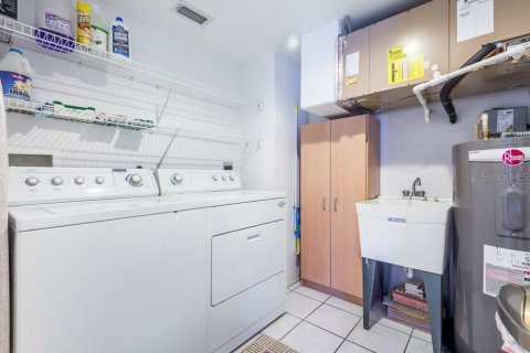 Condominio en alquiler en Lake Suzy, Florida, 3 dormitorios, 125.23 m2 № 242158 - foto 23