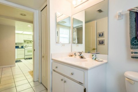 Condominio en alquiler en Lake Suzy, Florida, 3 dormitorios, 125.23 m2 № 242158 - foto 22