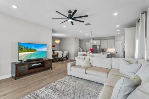 House in Orlando, Florida 4 bedrooms, 248.05 sq.m. № 1616302 - photo 16