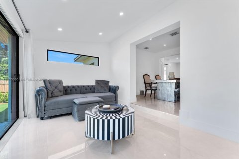 Villa ou maison à louer à Miami, Floride: 3 chambres, 142.88 m2 № 2025184 - photo 24