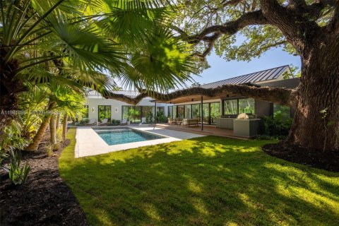 Villa ou maison à vendre à Miami, Floride: 6 chambres № 2248561 - photo 20