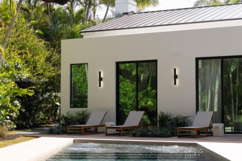 Villa ou maison à vendre à Miami, Floride: 6 chambres № 2248561 - photo 19